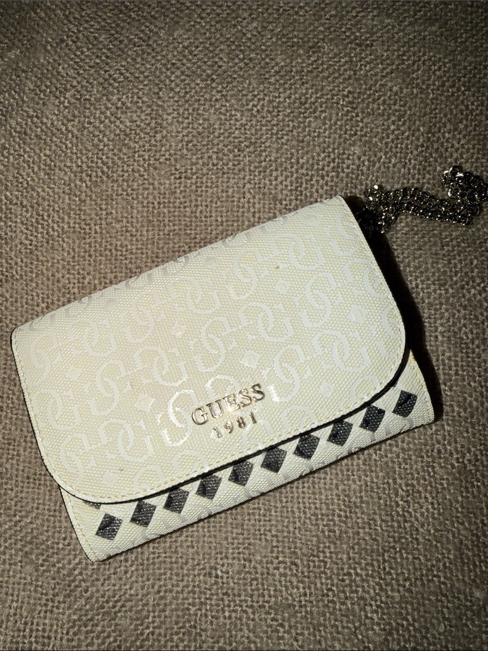 GUESS Cream Mini Logo Chain Wallet with Black Accent Trim